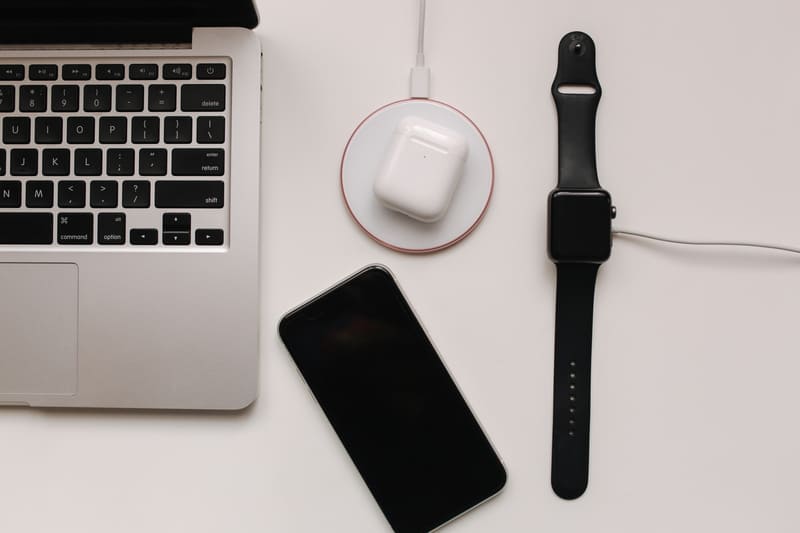 Productos Apple MacBook airpod watch iphone