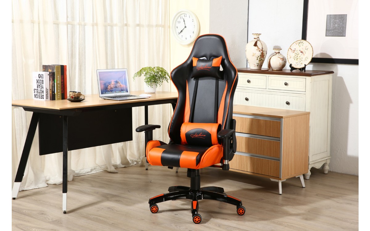 Cadeira gamer em um escritorio normal